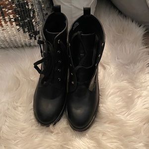 Ankle boots